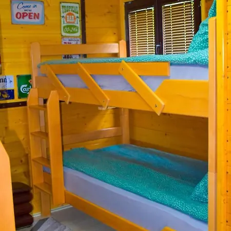 Victoria Rich - Lake House, Free Mini Bar & Sup Boards Holiday home Perucac