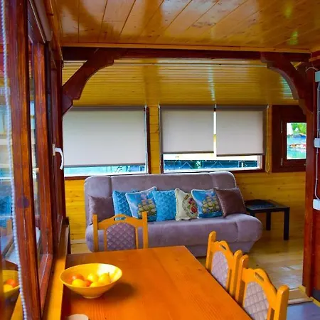 Victoria Rich - Lake House, Free Mini Bar & Sup Boards *